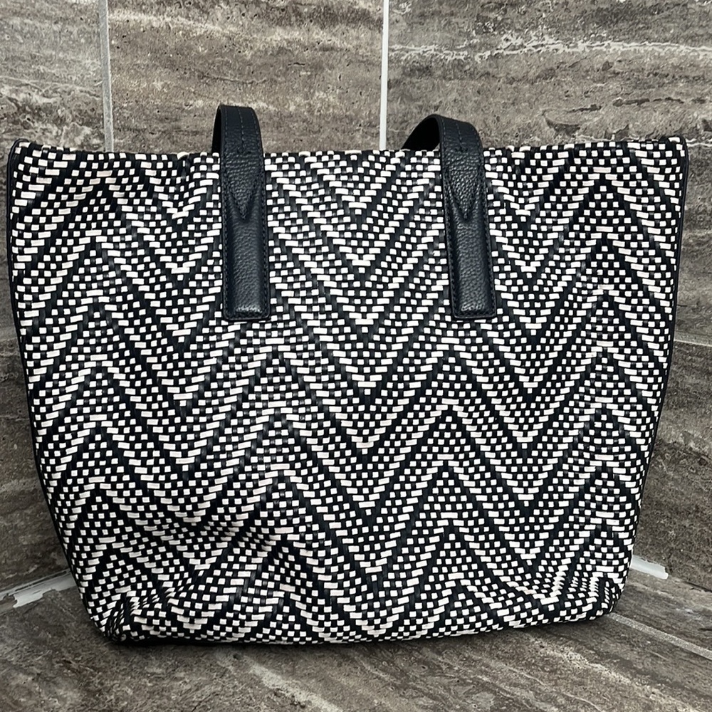 COPY - •Michael Kors Tote Bag Authentic• - Picture 5 of 11